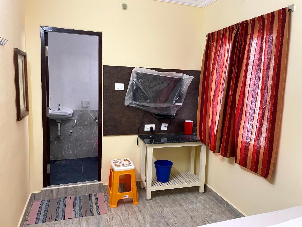 Newly Opened - Sikhara Stays Tirupati Eksteriør billede